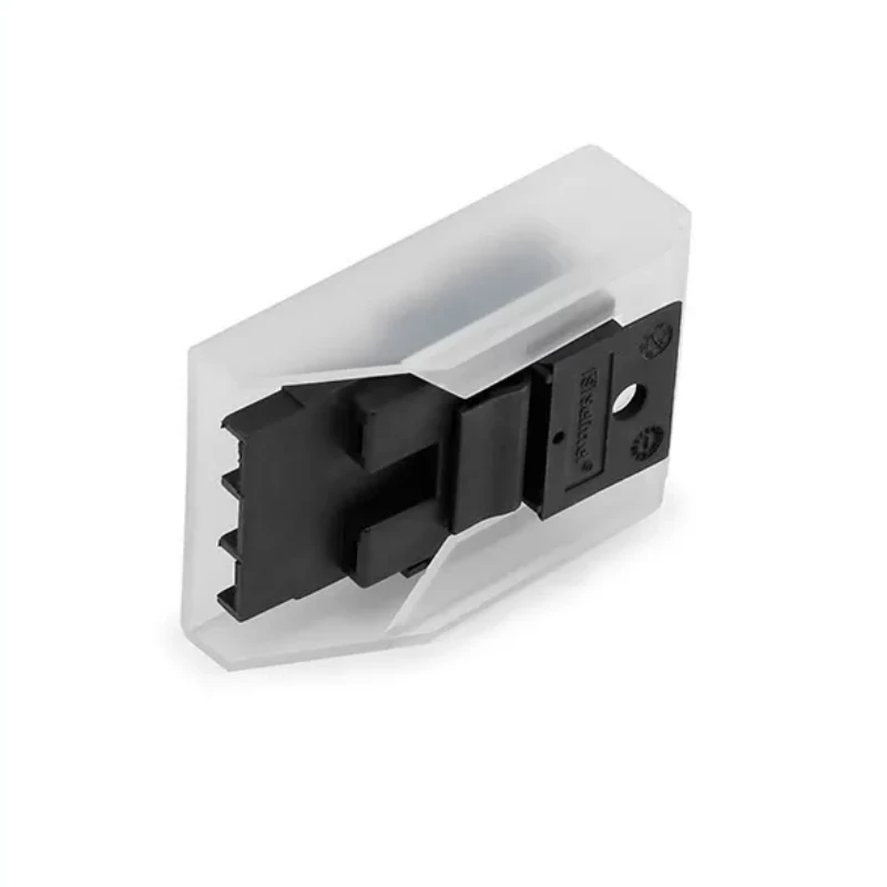Automotive Maxi Blade Fuse Holder With Cover
