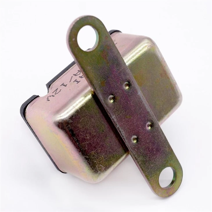 E511 E512 E513 Metal Auto Cabinet Stud Type Circuit Breaker 50A 12V 28V DC factory